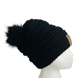 🐳 Queenfur Black Knit Beanie with Removable Pom Pom